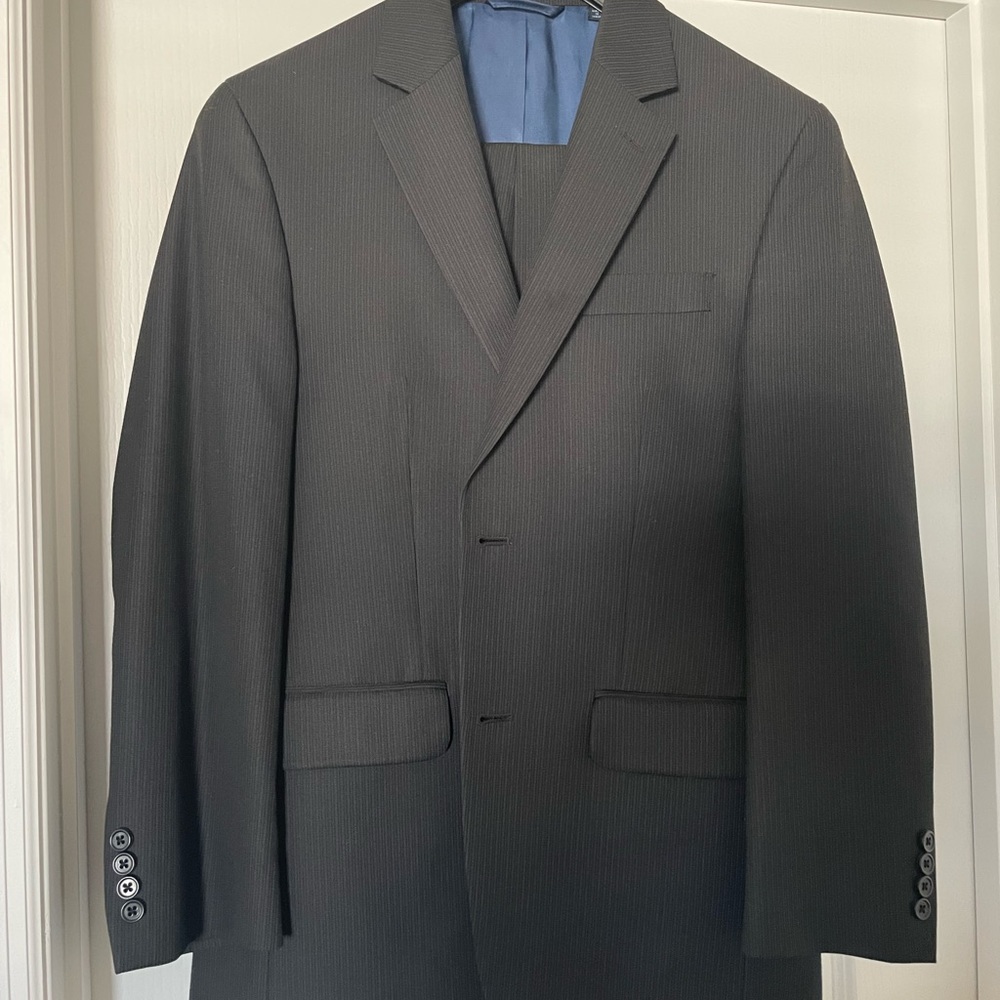 Bill Blass Essentials suit. Jacket size 36S, pants waist 28.